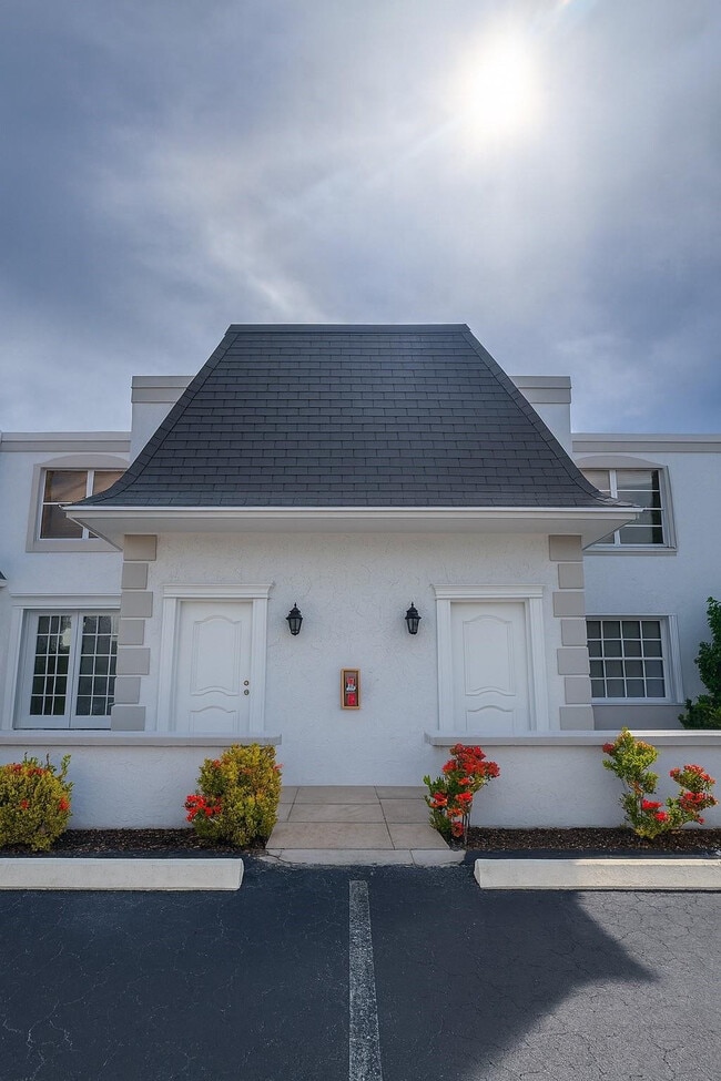 property at 916 NE 27th Ave