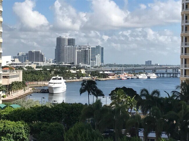 property at 540 Brickell Key Dr