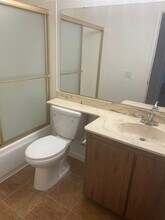 4975 Summerwood Cir in Sacramento, CA - Building Photo - Building Photo