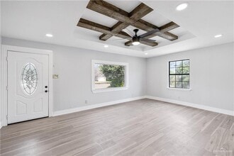 22 E Samano St in Edinburg, TX - Building Photo - Building Photo