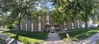 1011 K St in Fairbury, NE - Building Photo