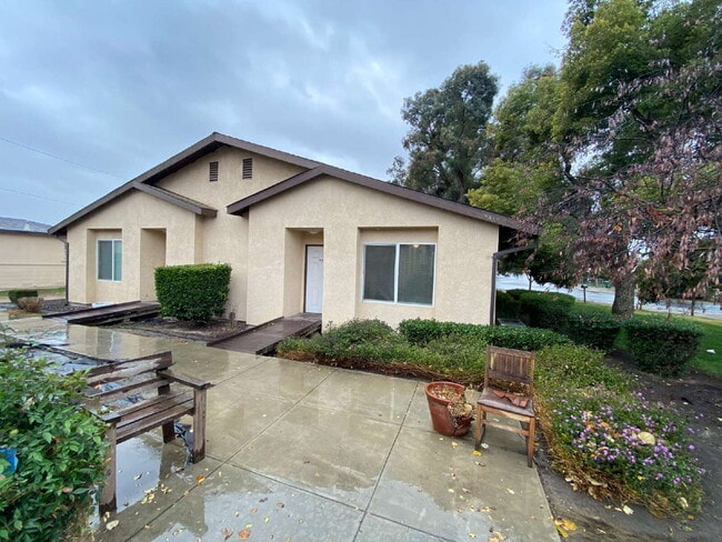 property at 9516 Hinton Ave