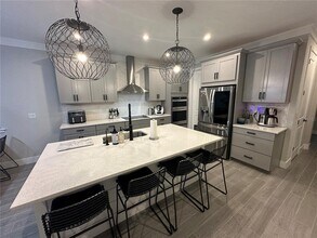 11965 Bohemian Pl in Venice, FL - Building Photo - Building Photo