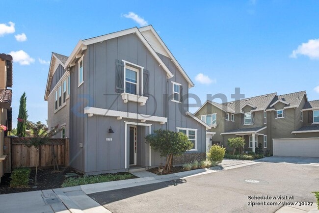 272 Hopkins Ct in Mountain House, CA - Building Photo - Building Photo