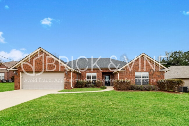 5460 Virginia Way in Bessemer, AL - Building Photo - Building Photo