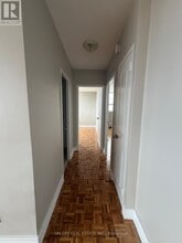 890 Jane St in Toronto, ON - Building Photo - Building Photo