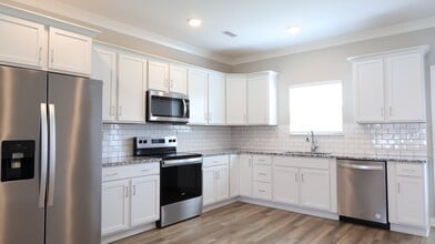 3920 Dunbar Ave in New Albany, IN - Building Photo - Building Photo