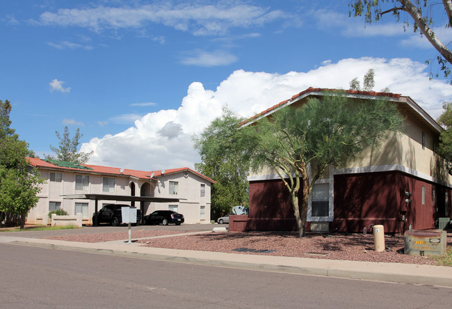 2920 E Cicero in Mesa, AZ - Building Photo - Building Photo