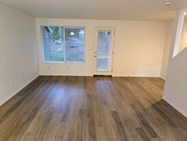 17979 SW 115th Ave in Tualatin, OR - Building Photo