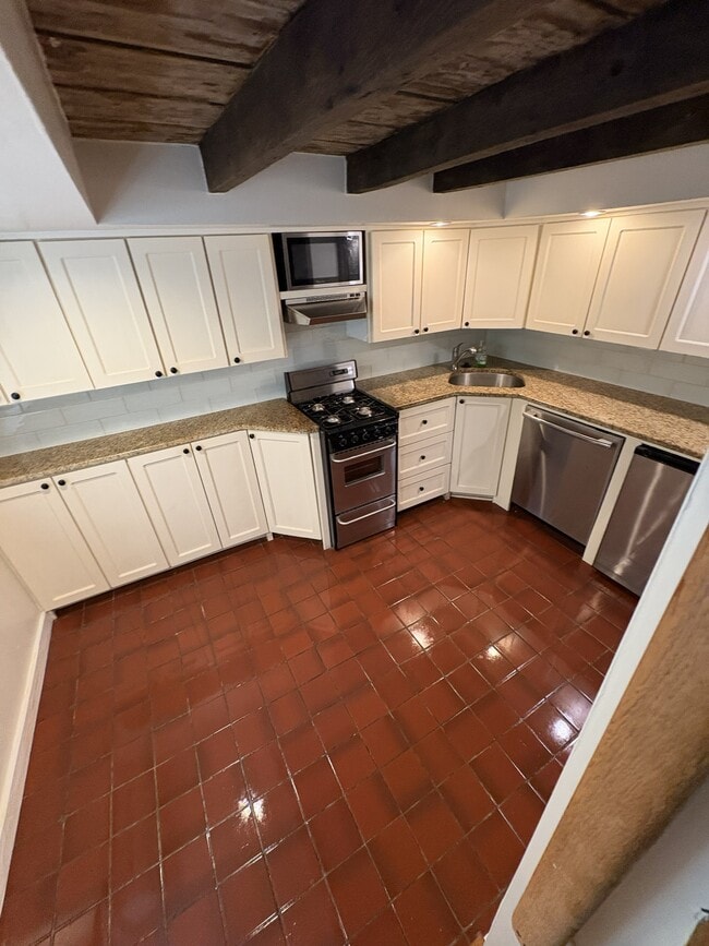 918 Waverly St in Philadelphia, PA - Building Photo - Building Photo