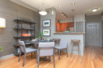 Rock Springs Village in Atlanta, GA - Building Photo - Interior Photo