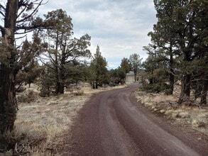 2500 SW 83rd St in Redmond, OR - Building Photo - Building Photo