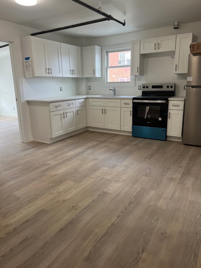 property at 191 Ashburton Ave