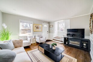 9828 S Yates Blvd in Chicago, IL - Building Photo