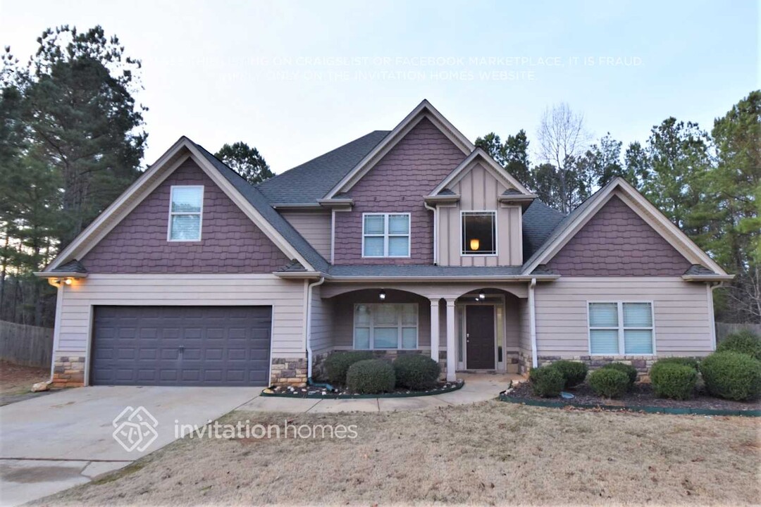 91 Martins Pond Rd in Newnan, GA - Building Photo