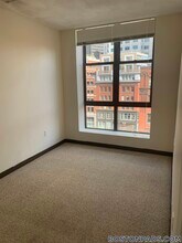 81 Essex St, Unit 64 in Boston, MA - Foto de edificio - Building Photo