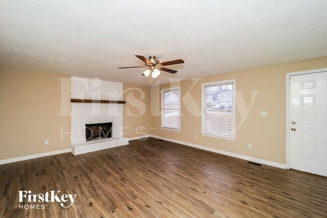 4423 Treeline Way in Douglasville, GA - Foto de edificio - Building Photo