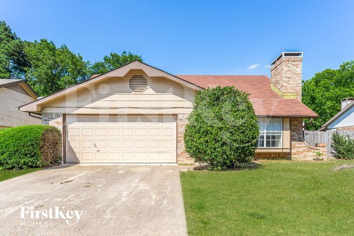 4231 Glen Ridge Dr in Arlington, TX - Building Photo