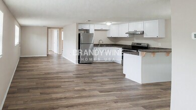 10112 N Lantana Ave in Tampa, FL - Building Photo - Building Photo