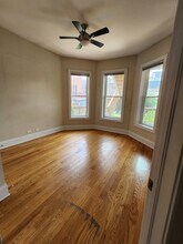 1029 W Irving Park Rd in Chicago, IL - Building Photo - Building Photo