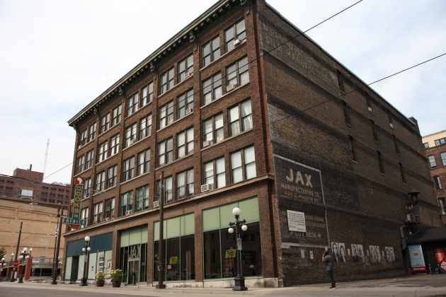 Jax Apartments in St. Paul, MN - Building Photo