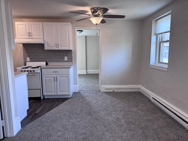 1205 Dunn St in Portage, WI - Foto de edificio - Building Photo