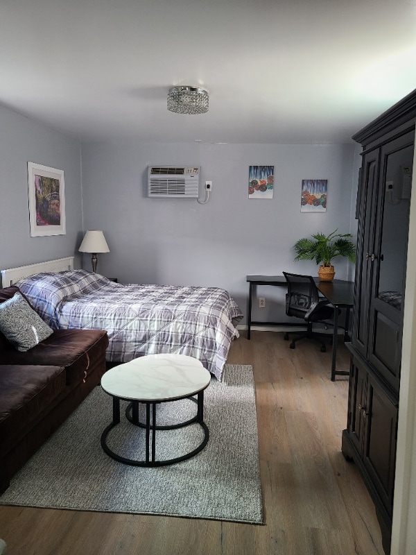 property at 1715 E 7th St