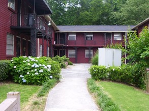 Verbena Gardens in Atlanta, GA - Building Photo - Building Photo