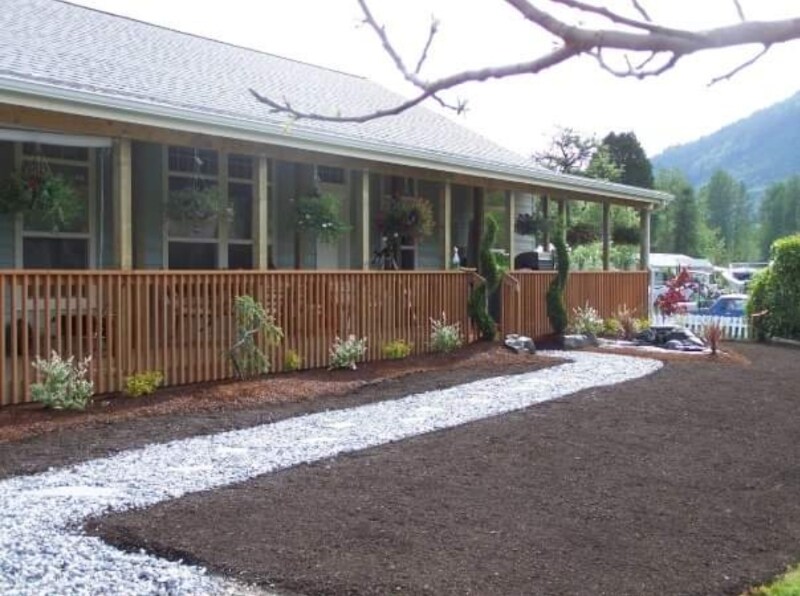 757 Main Ave in Morton, WA - Foto de edificio