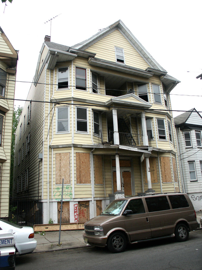 41 VAN REYPEN St in Jersey City, NJ - Building Photo - Building Photo