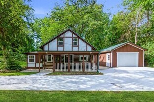 4318 Golf Dr in Waterford, WI - Building Photo