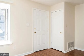 182 Jonathon Dayton Ct in Princeton, NJ - Building Photo - Building Photo