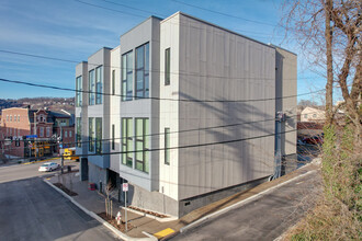 Sixth Ward Flats in Pittsburgh, PA - Foto de edificio - Building Photo