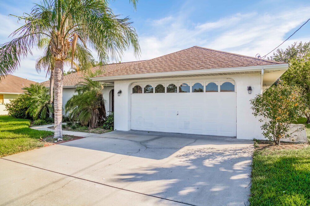 1432 SE 17th Terrace in Cape Coral, FL - Foto de edificio