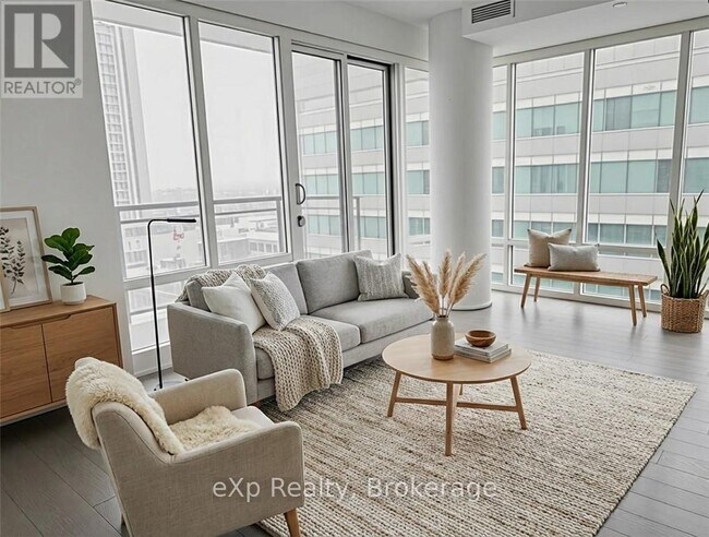 85 Duke St W in Kitchener, ON - Building Photo - Building Photo