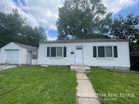 8720 Akins Dr in Jennings, MO - Building Photo