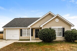 300 Glencroft Dr in Wingate, NC - Building Photo