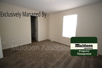 935 E Cholla Dr in Pueblo West, CO - Building Photo - Building Photo