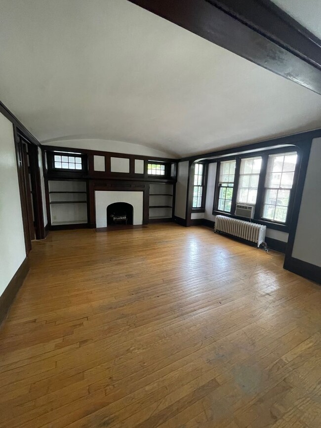 property at 2934-2936-2936 N Farwell Ave