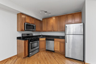 1118 E Hyde Park Blvd, Unit GS Apartments