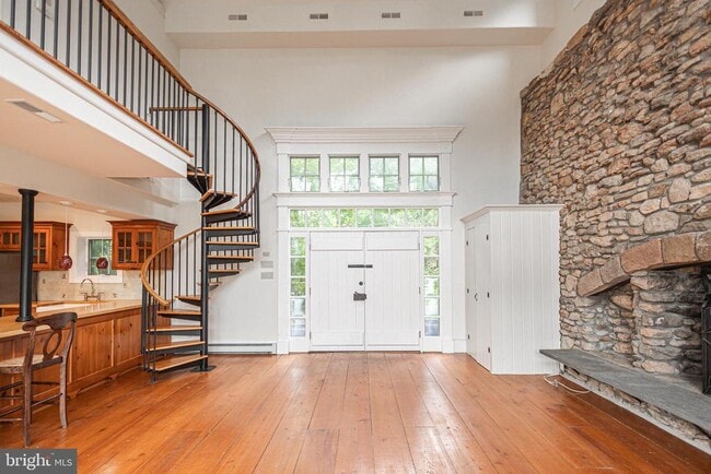 6054 Honey Hollow Rd in Doylestown, PA - Building Photo - Building Photo