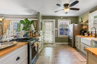 1023 Crawford St in North Charleston, SC - Building Photo - Building Photo