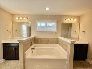 608 Stonebriar Ave in Raeford, NC - Building Photo - Building Photo