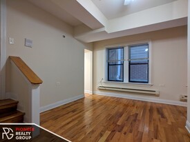 2822 N Orchard St, Unit 2844-36 Apartamentos