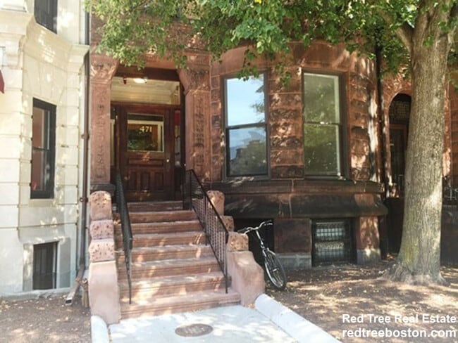 471 Commonwealth Ave, Unit 4F in Boston, MA - Foto de edificio - Building Photo