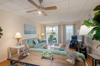 3136 Harbor Blvd in Port Charlotte, FL - Building Photo - Building Photo