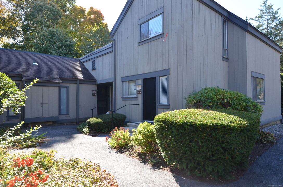 40 Heritage Village-Unit -F in Southbury, CT - Building Photo