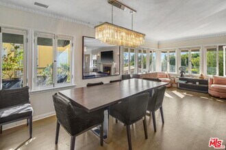 1328 Londonderry View Dr in Los Angeles, CA - Building Photo - Building Photo