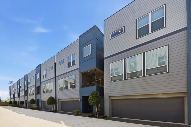 3024 Charline in Houston, TX - Building Photo - Building Photo