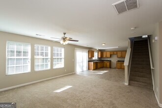 5677 Sable Way in Atlanta, GA - Building Photo - Building Photo